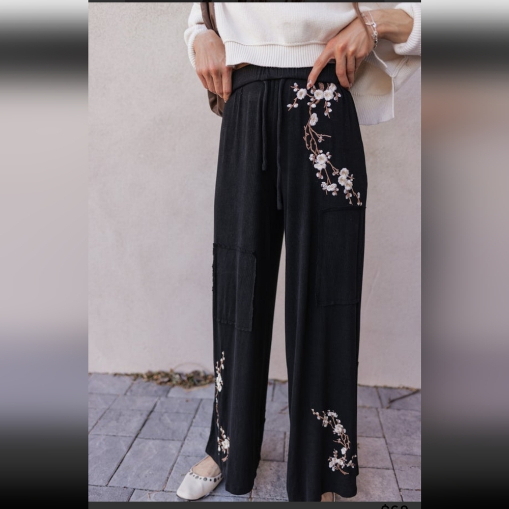Floral Embroidered Black Wide-Leg Knit Pants - Picture 2 of 6
